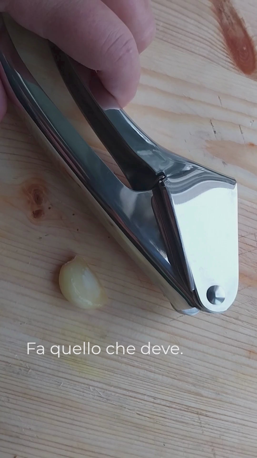 Carica il video: 